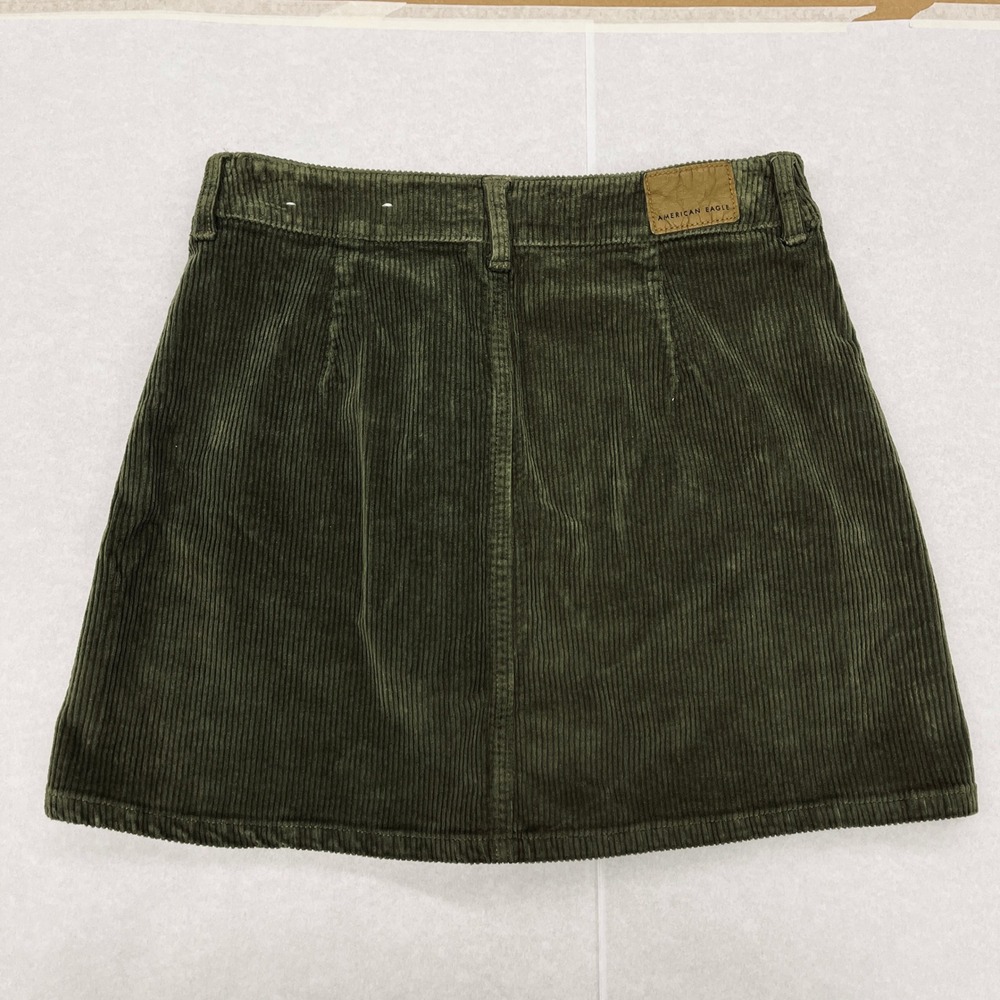 American Eagle Olive Green Corduroy Hi-Rise A-Line Zip Front Mini Skirt Size 2 - Picture 3 of 9